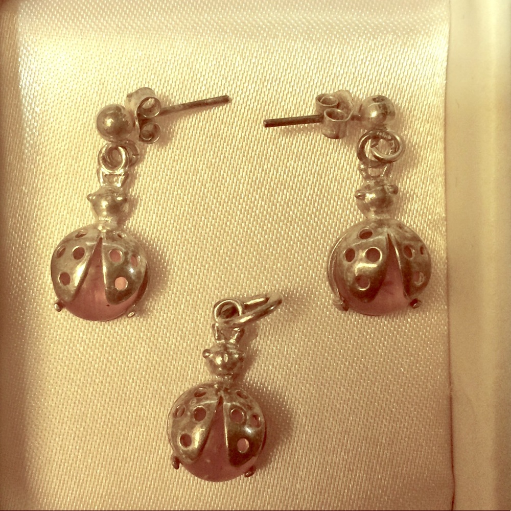 “Lady Bug “ Earrings and pendent amber
